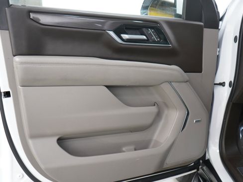 Used 2025 GMC Yukon XL Elevation w/ Technology Package AWD/4WD image 20