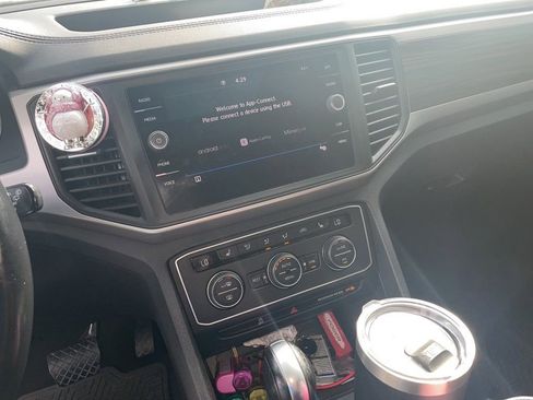 Used 2021 Volkswagen Atlas SE FWD image 9