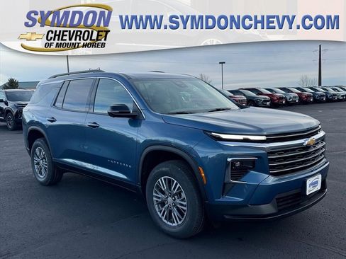 New 2026 Chevrolet Traverse LT w/ Driver Confidence Package image 1