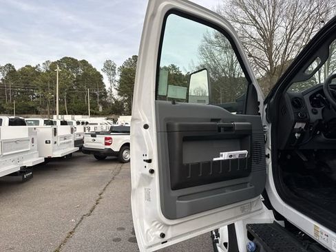 New 2026 Ford F750 2WD Regular Cab Super Duty image 19
