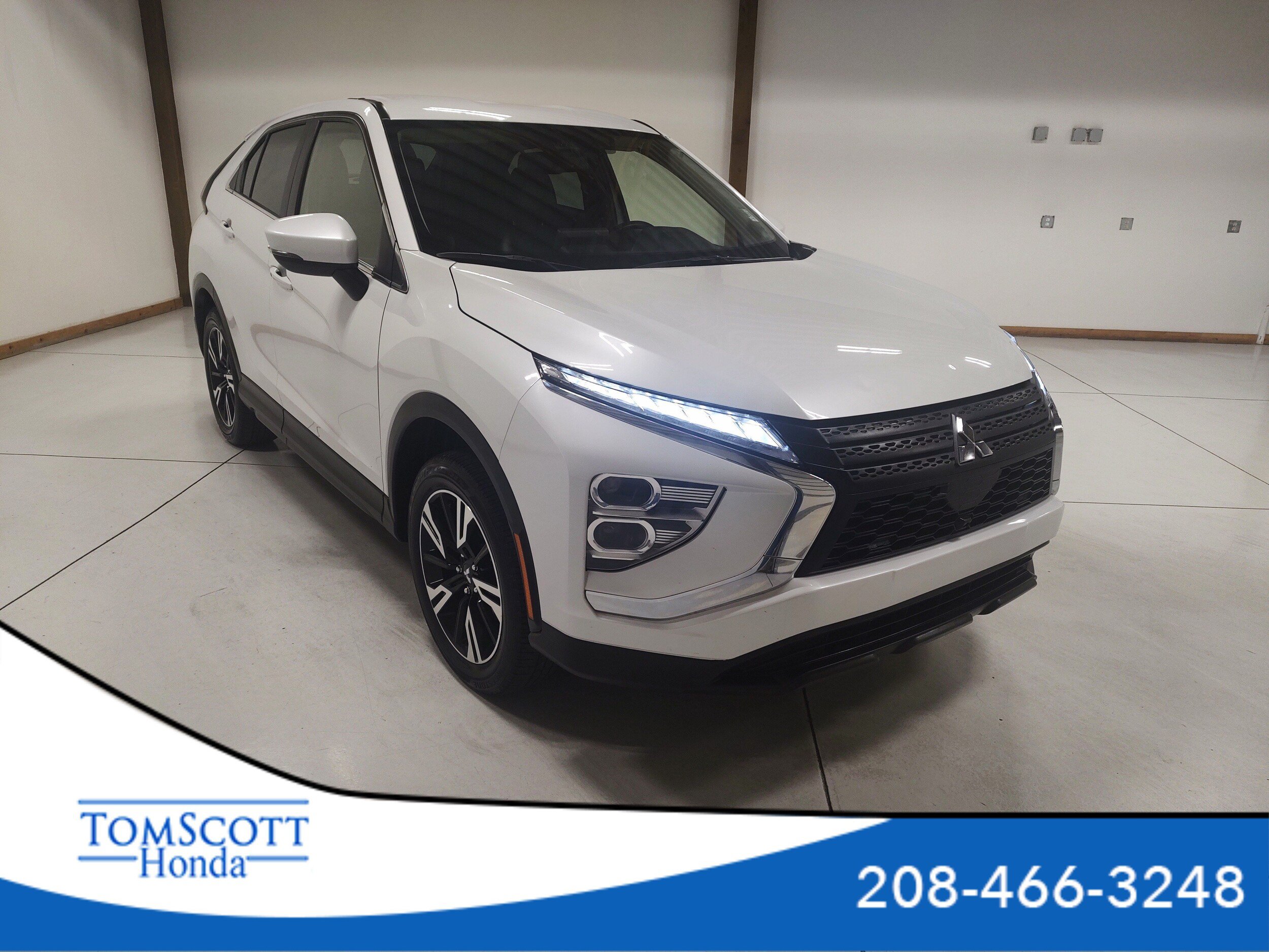 Used 2025 Mitsubishi Eclipse Cross SE AWD/4WD image 1