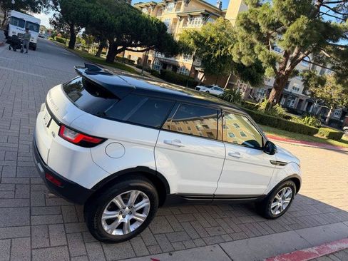 Used 2017 Land Rover Range Rover Evoque SE Premium AWD/4WD image 23