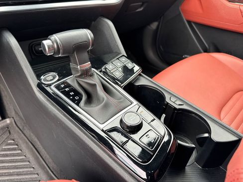 Certified 2024 Kia Sportage SX image 31