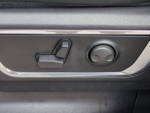 New 2026 RAM 1500 Laramie AWD/4WD image 21