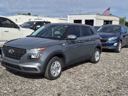 Used 2024 Hyundai Venue SE