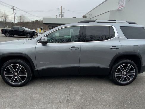 Certified 2023 GMC Acadia SLT w/ Technology Package image 6