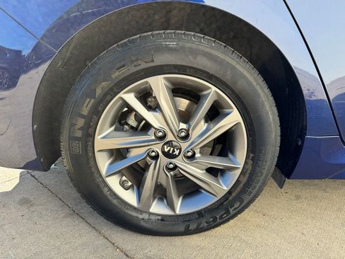Used 2019 Kia Optima LX FWD image 7