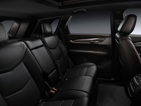 New 2025 Cadillac XT5 Sportv w/ Technology Package image 29