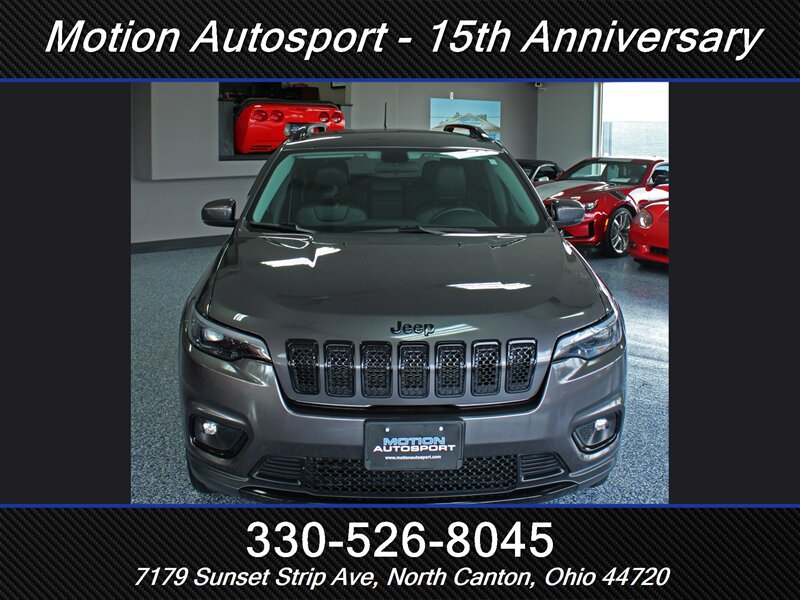 Used 2019 Jeep Cherokee Latitude Plus AWD/4WD image 4
