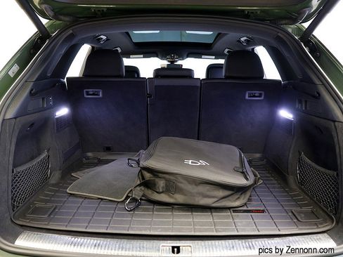 Used 2021 Audi Q5 e Premium Plus w/ Premium Plus Package image 33