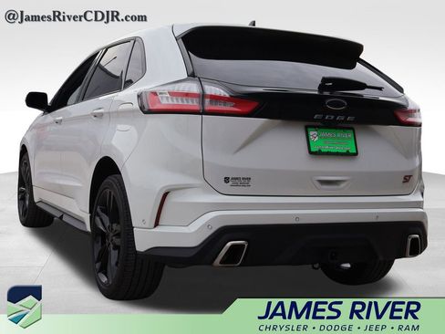 Used 2024 Ford Edge ST w/ Equipment Group 401A image 3