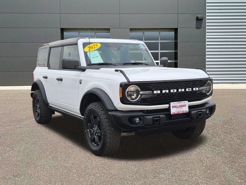 Used 2025 Ford Bronco Big Bend w/ Black Diamond Package AWD/4WD image 3