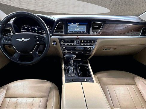 Used 2020 Genesis G80 3.8 RWD image 12