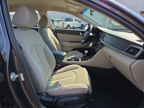 Used 2017 Kia Optima LX FWD image 15