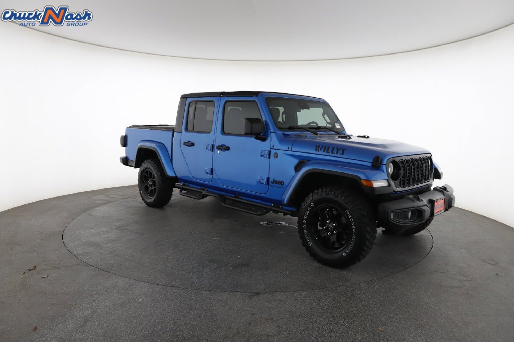 Used 2024 Jeep Gladiator Sport AWD/4WD image 2