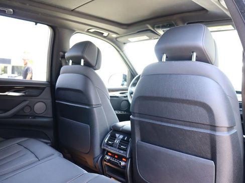 Used 2018 BMW X5 xDrive50i image 34