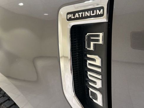 Certified 2021 Ford F250 Platinum w/ FX4 Off-Road Package AWD/4WD image 28