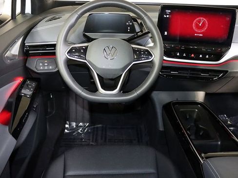 Used 2023 Volkswagen ID.4 Pro S image 3