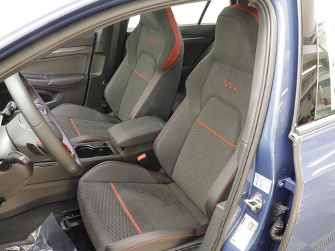 New 2026 Volkswagen Golf SE image 13