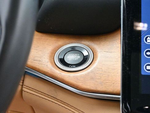 Used 2021 Jeep Grand Cherokee L Summit AWD/4WD image 29