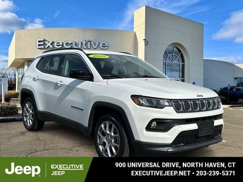 Used 2022 Jeep Compass Latitude w/ Sun and Sound Group image 1