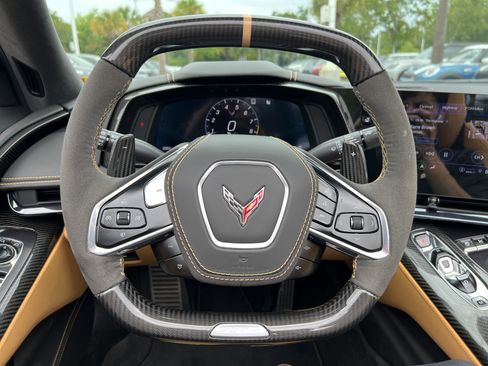 Used 2023 Chevrolet Corvette Z06 w/ Stealth Interior Trim Package RWD image 18