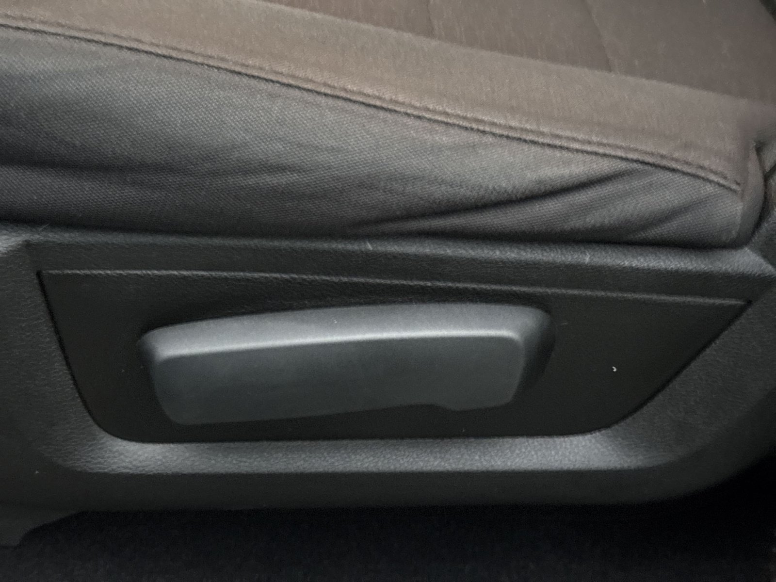 Used 2019 RAM 1500 Warlock AWD/4WD image 15
