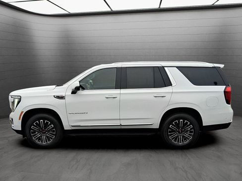 New 2026 GMC Yukon Elevation w/ LPO, Floor Liner Package image 2