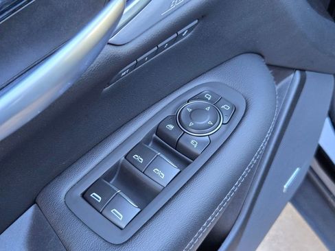 Certified 2025 Cadillac XT5 Premium Luxury image 25