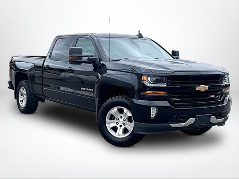 Used 2018 Chevrolet Silverado 1500 LT w/ True North Edition AWD/4WD image 13