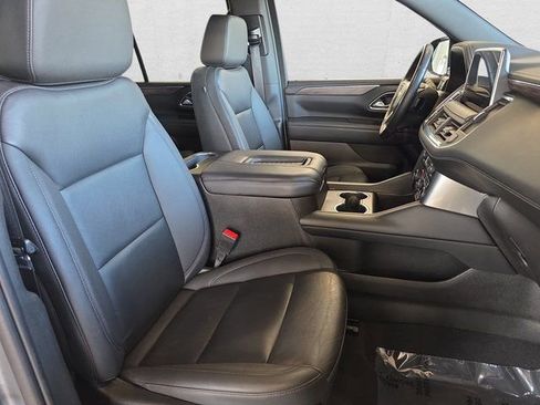 Used 2022 Chevrolet Tahoe LT w/ Luxury Package image 10