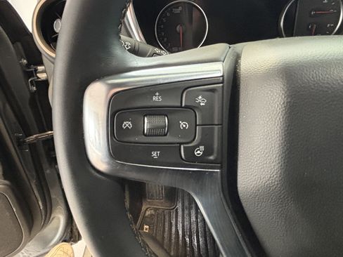 Used 2024 Chevrolet Blazer Premier image 11