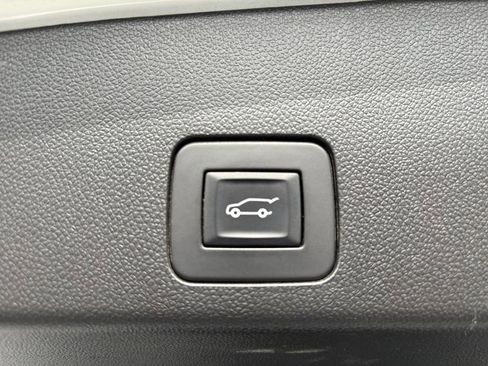 Used 2022 Buick Encore GX Select w/ Sport Touring Package image 10