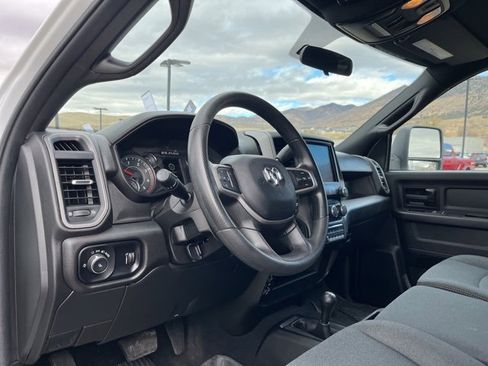 Used 2024 RAM 3500 Tradesman w/ Chrome Appearance Group image 17