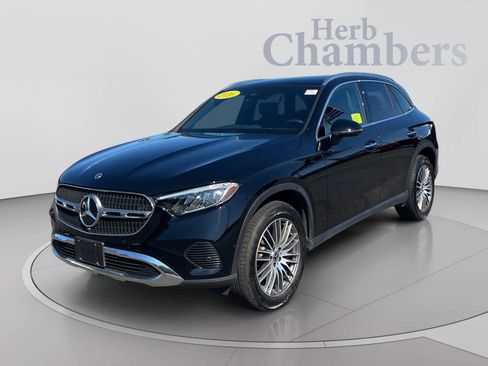 Used 2026 Mercedes-Benz GLC 300 4MATIC image 4