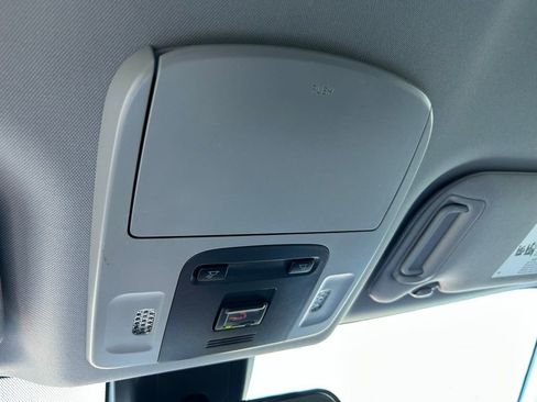 Used 2020 Toyota Camry LE image 28