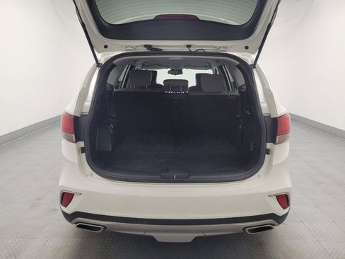 Used 2017 Hyundai Santa Fe SE image 29