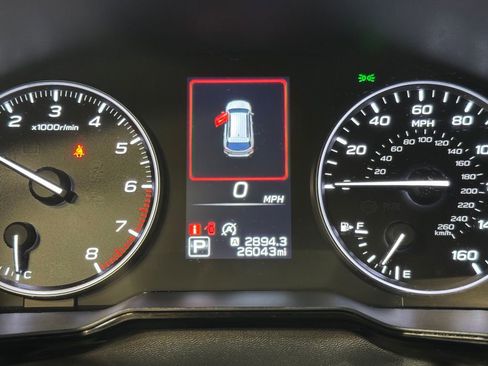 Used 2024 Subaru Outback Premium image 30