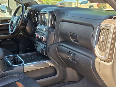 Used 2022 GMC Sierra 2500 AT4 w/ AT4 Premium Plus Package AWD/4WD image 29