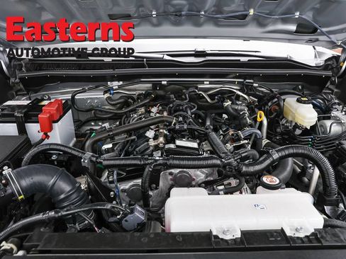 Used 2025 Toyota 4Runner SR5 AWD/4WD image 7