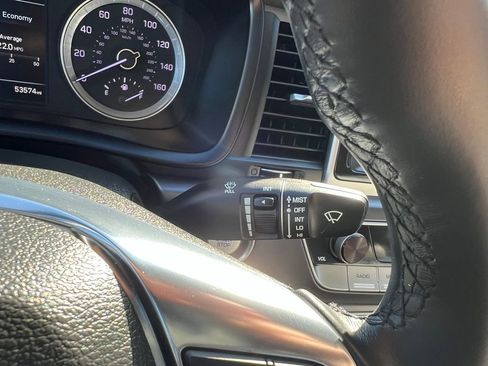 Used 2018 Hyundai Sonata Limited w/ Cargo Package image 23