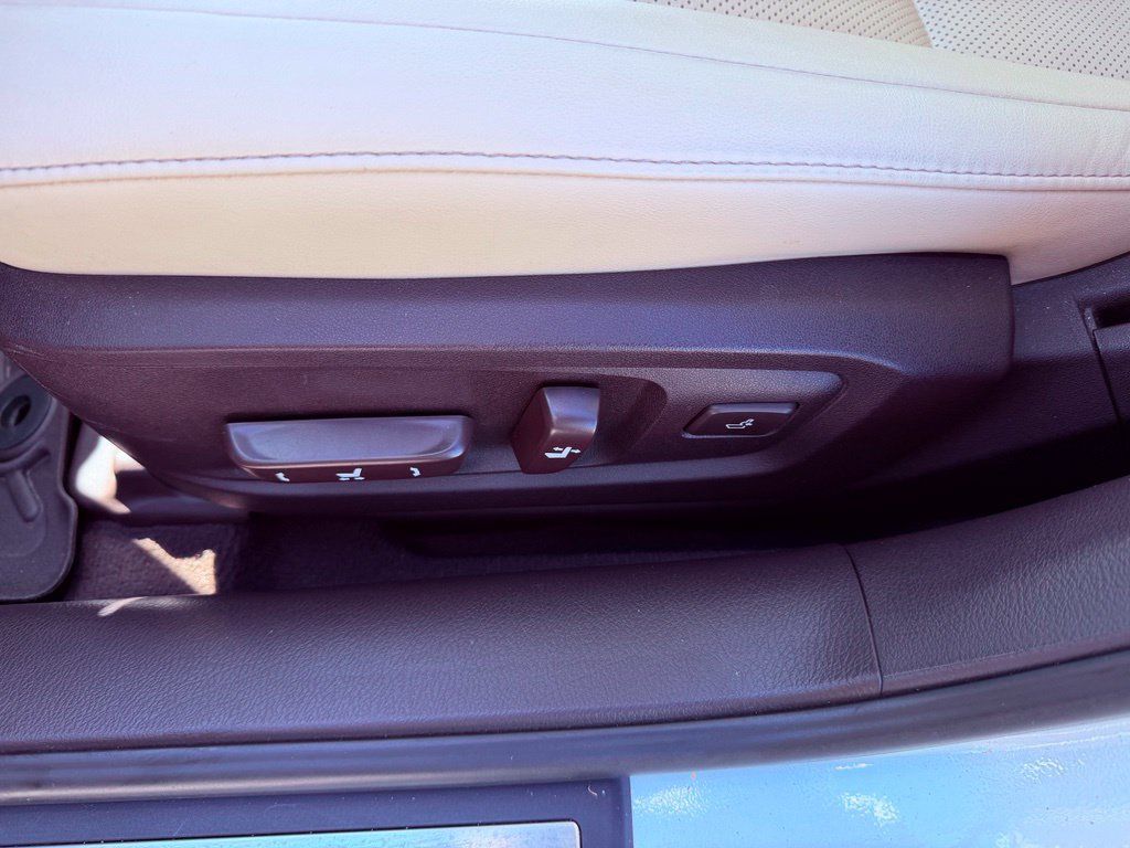 Used 2017 Lexus ES 350 w/ Accessory Package 2 FWD image 17