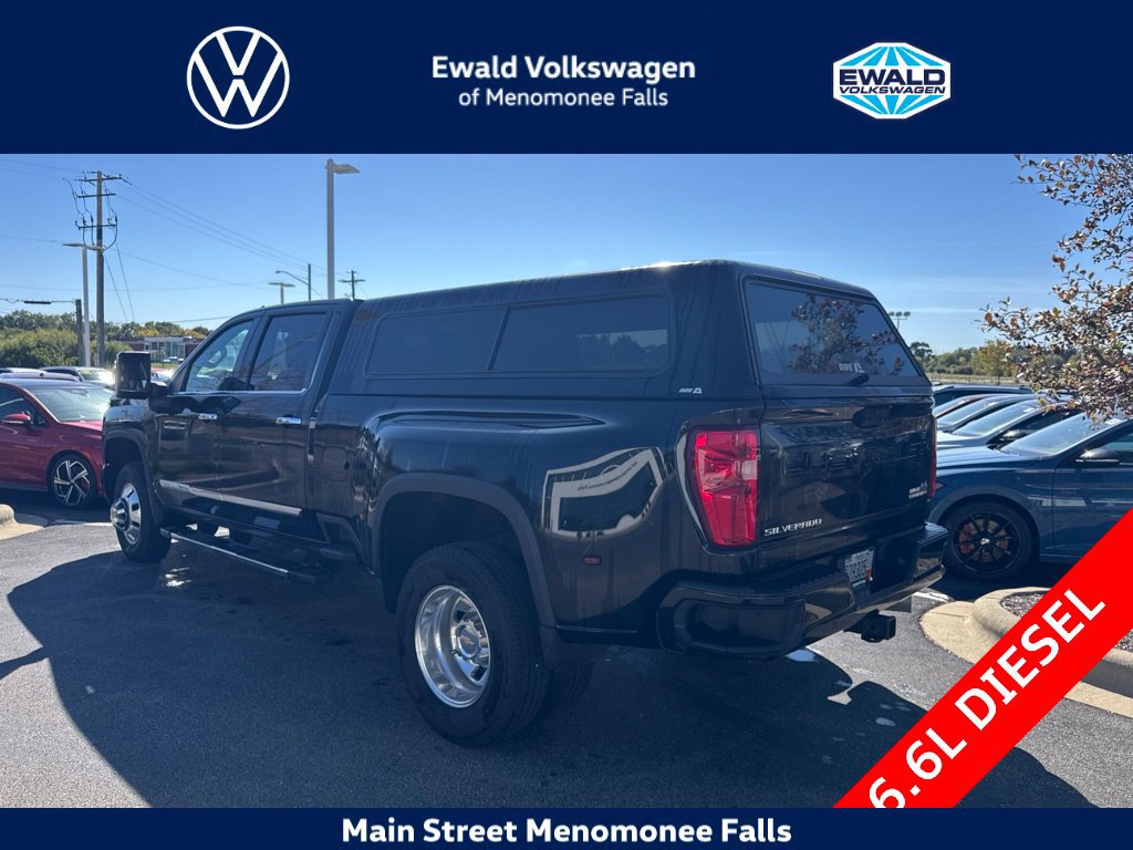 Used 2024 Chevrolet Silverado 3500 High Country w/ High Country Premium Package AWD/4WD image 5