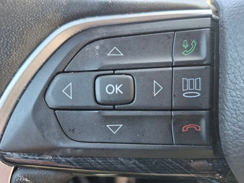 Used 2023 Jeep Grand Cherokee Trailhawk w/ Luxury Tech Group III image 26