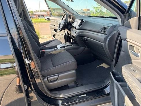 Used 2023 Honda Ridgeline Sport image 22