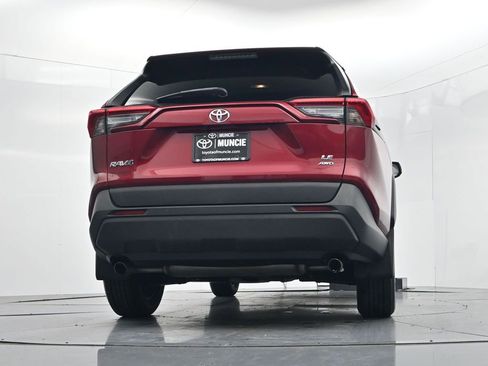 Used 2019 Toyota RAV4 LE w/ Carpet Mat Package image 45