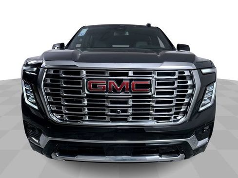 New 2026 GMC Yukon Denali w/ Sun & Power Step Package AWD/4WD image 4