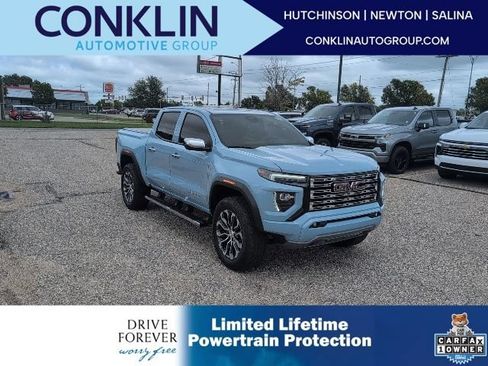 Used 2025 GMC Canyon Denali AWD/4WD image 1