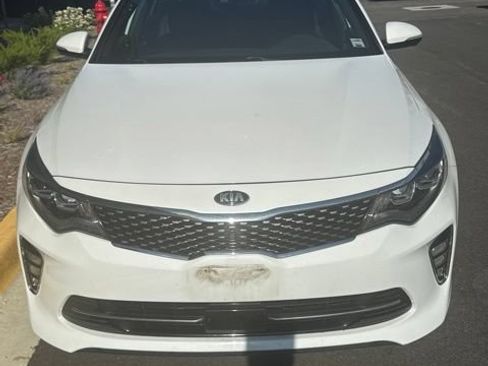 Used 2018 Kia Optima SX w/ Technology Package FWD image 18
