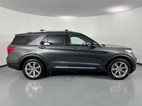 Used 2020 Ford Explorer Platinum w/ Premium Technology Package AWD/4WD image 38